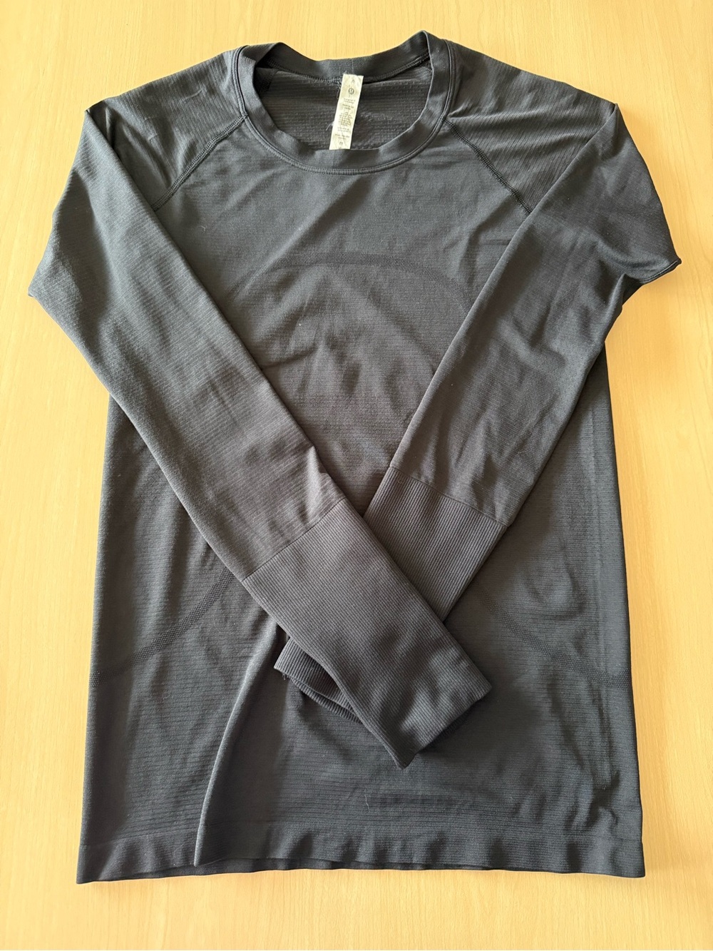 lululemon athletica Women's Long-Sleeve swiftly tech - Black